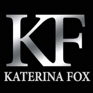 Katerina Fox - це ще один український бренд, успішно зарекомендував себе, як виробник класичних і дуже оригінальних жіночих сумочок