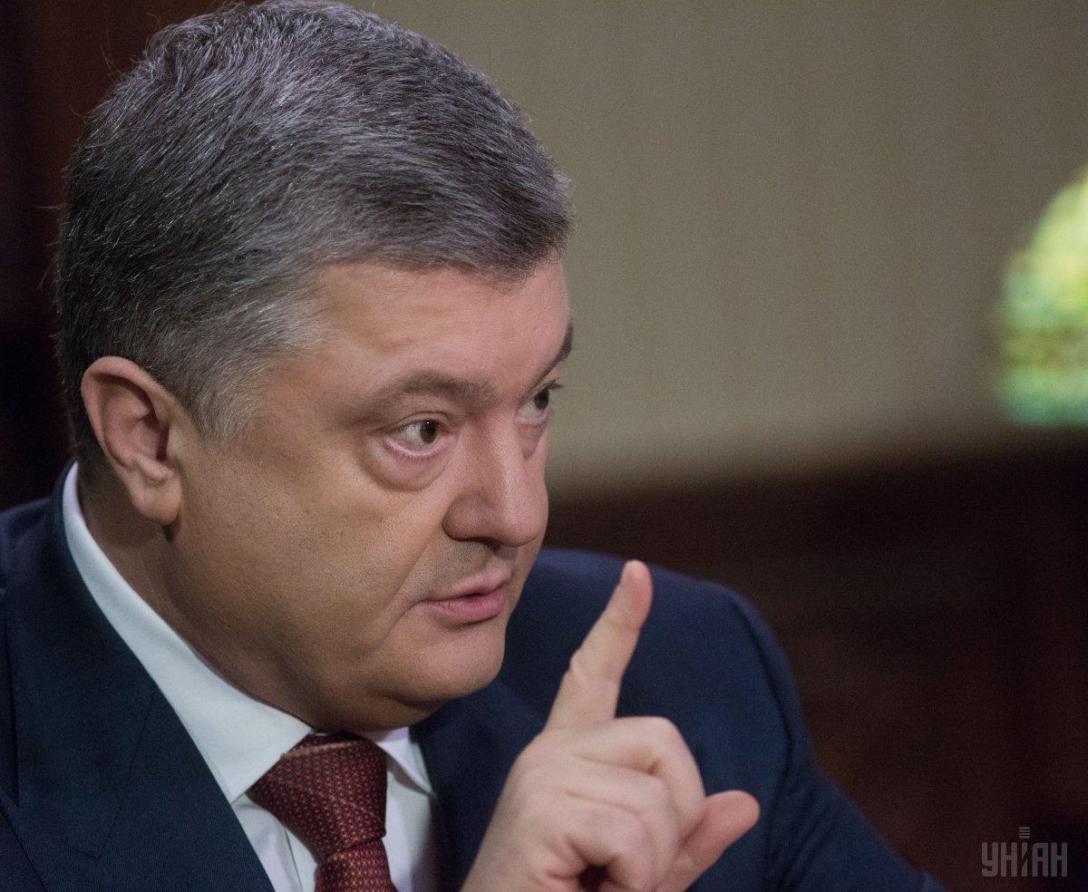 Він заявив, що встановить курс на вступ України в НАТО, а потім до Євросоюзу і рішуче продовжить реформи